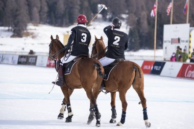 St. Moritz ( İsviçre ) - 30 Ocak 2016: Kar Polo Dünya Kupası St.Moritz 2016'da maç aktiviteleri