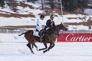 St. Moritz ( İsviçre ) - 30 Ocak 2016: Kar Polo Dünya Kupası St.Moritz 2016'da maç aktiviteleri