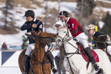 St. Moritz ( İsviçre ) - 30 Ocak 2016: Kar Polo Dünya Kupası St.Moritz 2016'da maç aktiviteleri