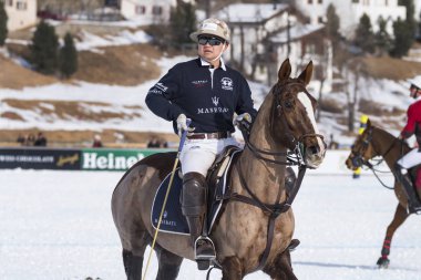 St. Moritz ( İsviçre ) - 30 Ocak 2016: Kar Polo Dünya Kupası St.Moritz 2016'da maç aktiviteleri