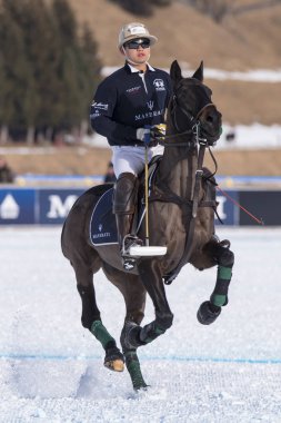 St. Moritz ( İsviçre ) - 30 Ocak 2016: Kar Polo Dünya Kupası St.Moritz 2016'da maç aktiviteleri