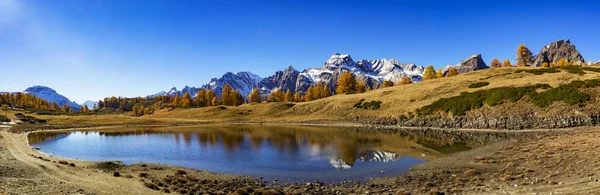 阿尔佩德韦罗的阿尔卑斯景观 — 图库照片