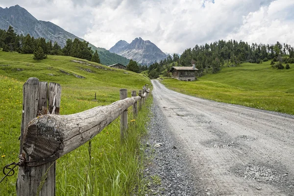 Chalet Alperna — Stockfoto