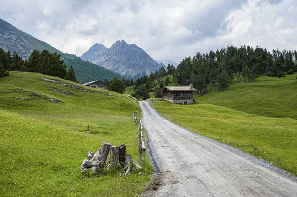 Chalet Alperna — Stockfoto