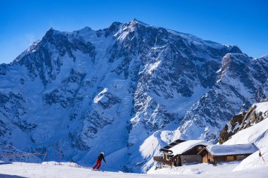 Macugnaga Monte Moro kayak merkezi