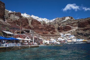 Santorini Adası'nda Oia bir kasaba manzara