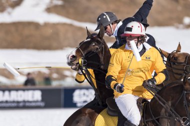 St. Moritz - 30 Ocak 2016: Kar Polo Dünya Kupası St.Moritz 2016'da maç aktiviteleri