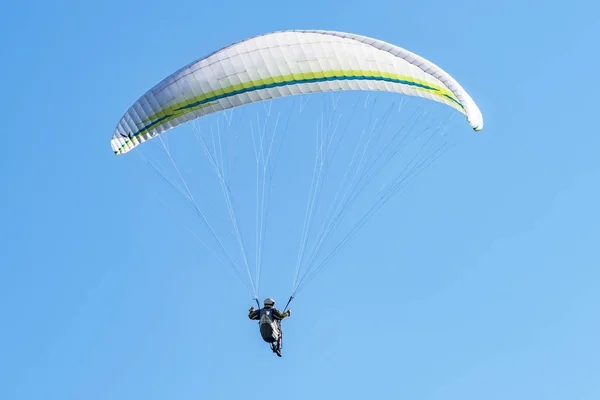 Parapente Dans Ciel — Photo