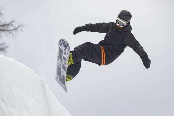 Yamaçta Snowboarder — Stok fotoğraf
