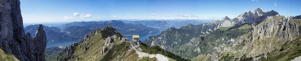Panoramatický Výhled Krásnou Skalnatou Krajinu — Stock fotografie