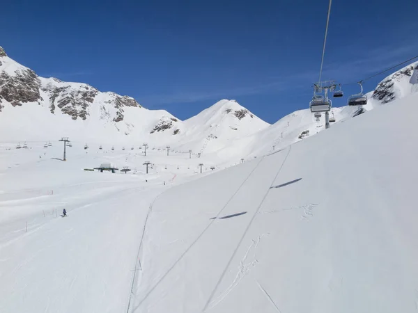 Vue Panoramique Paysage Enneigé Des Stations Ski Plein Soleil — Photo