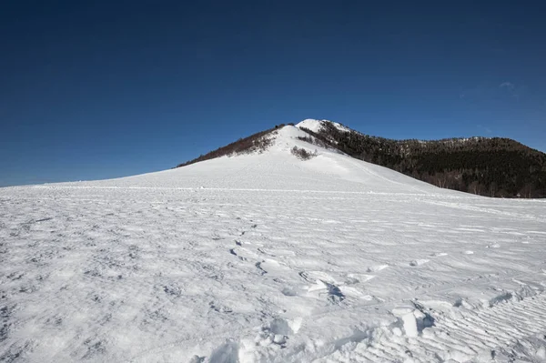 Vista Sulle Piste Sci Montagna Durante Stagione Invernale — Foto Stock