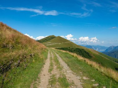 Como Gölü Alplerinde Alp izleri
