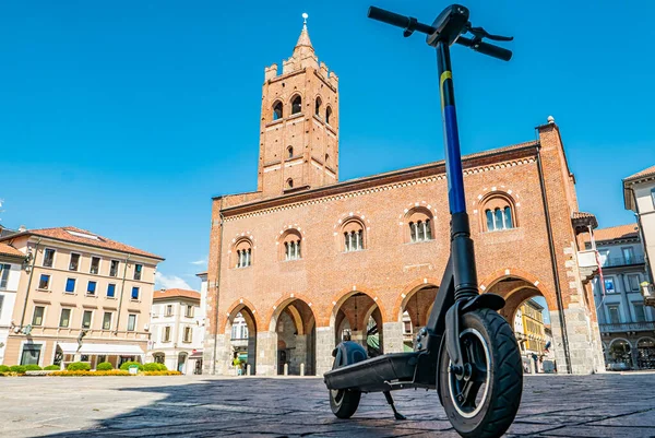 Scooter rental sharing in an Italian town