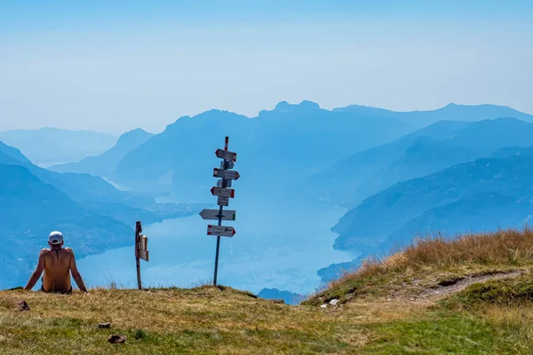 Treking Jezeře Como Alpy — Stock fotografie