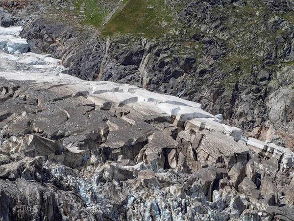 이탈리아의 알프스 산맥에 빙하모라 — 스톡 사진