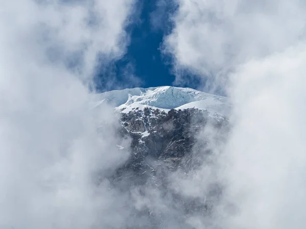 Pico Montaña Dufourdpitze Visto Desde Macugnaga — Foto de Stock