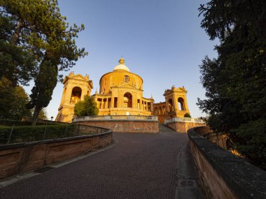 San Luca Bazilikası Bologna 'da