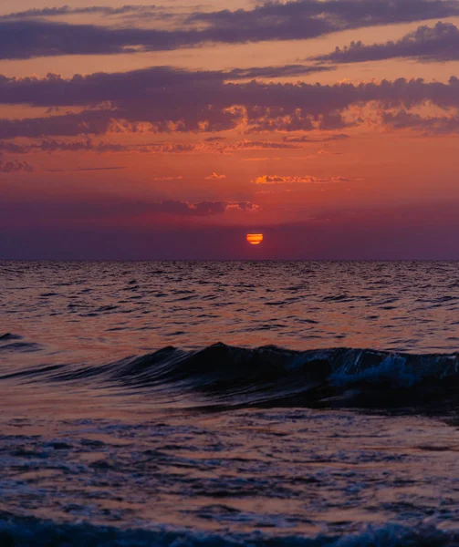 Tle Natura Piękny Zachód Słońca Kolorze Czerwonym Nad Morze — Zdjęcie stockowe