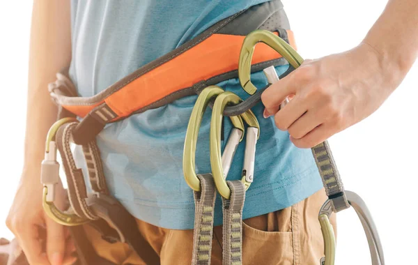 Unrecognizable Climber Sportswoman Attaches Quickdraw Safety Harness Indoor — Stock Photo, Image