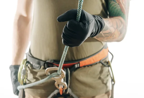 Esportivo Escalador Homem Arnês Segurança Retardando Com Corda Figura Oito — Fotografia de Stock