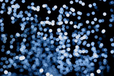 Güzel mavi bokeh arka plan. 2020 Yılı Rengi.