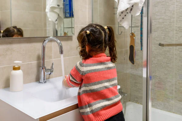 Toddler Washing Her Hands Sink — Stock Photo, Image