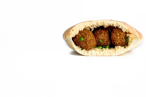 Falafel Balls Pita Isolated White Background Falafel Traditional Middle Eastern — Stock Photo, Image