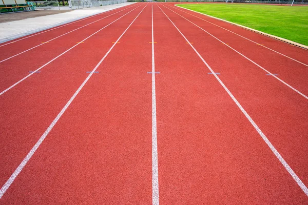 Vita Linjer Stadion Och Konsistens Running Racetrack Röda Gummi Tävlingsbanor — Stockfoto