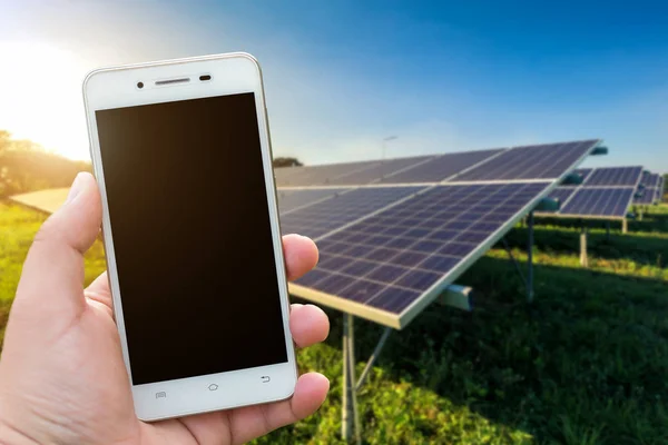 Los Hombres Usan Imágenes Borrosas Teléfonos Inteligentes Fondo Del Panel — Foto de Stock