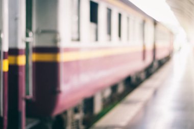 Soyut bulanık görüntü bir tren istasyonu arka plan.