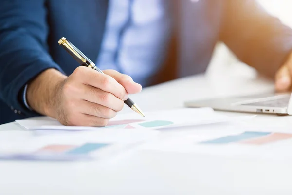 Close-up of businessman working with make a note of business pap — Stock Photo, Image