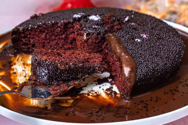 Темно Веганский Шоколадный Торт Фоне Вечеринки — стоковое фото