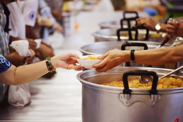 Hands-on food of the hungry is the hope of poverty : concept of homelessness