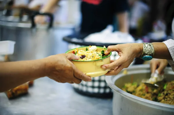 The concept of food sharing Help solve Hunger for the homeless