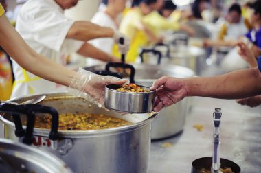 Sadaka gıda hiç para var yoksulların umududur: dilencilik gıda kavramı