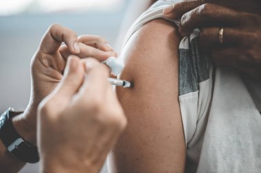 Hasta grip önlemek için kol aşısı: hastalık önleme kavramı