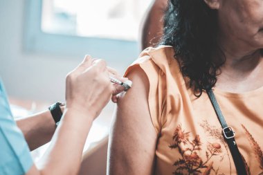 Hasta grip önlemek için kol aşısı: hastalık önleme kavramı