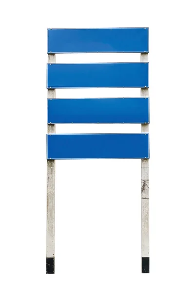 白云街标志 四个空白蓝色金属板 在白色背景上与切割路隔离 — 图库照片