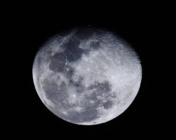 Mond Vor Dunklem Himmel — Stockfoto