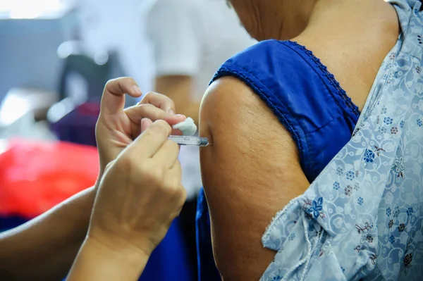 Grip aşısına karşı aşı.