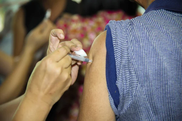 Grip aşısına karşı aşı.