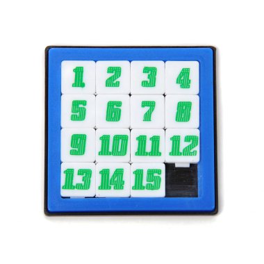 Cep kaydırma 15 yapboz oyunu beyaza izole edildi