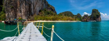 Koh Hong 'da mavi deniz, Krabi bölgesi, Tayland
