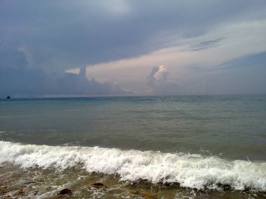 fırtına öncesi deniz