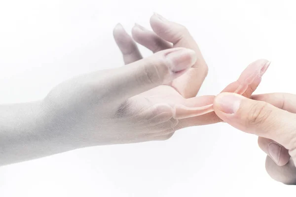 指の骨の痛み白い背景指の傷害 — ストック写真