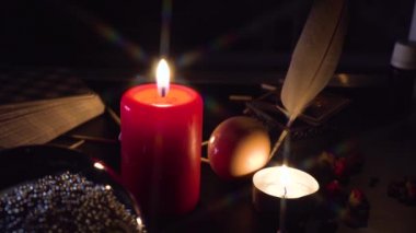 Tarot Kartı Seansı Kara Büyü Gelecek Kehaneti Mistik Kâhin Ayini Medyum Psikolojik Esrarengiz Cadılar Bayramı Paranormal 