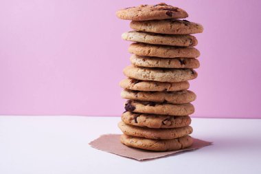 Klasik Amerikan çikolatalı kurabiyeleri.