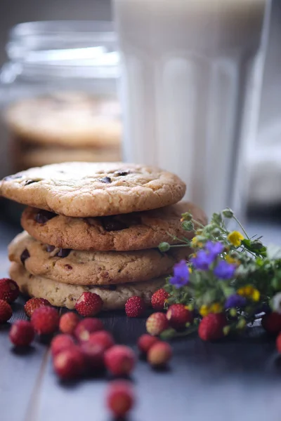 American Chocolate Cookies Cookies Can Stack Cookies Shape Tower Cookies — Stock Photo, Image