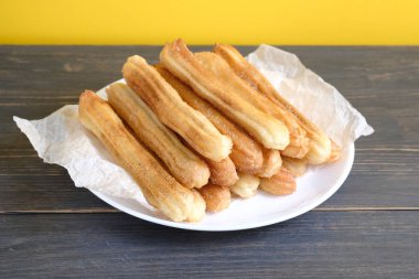Masada Hill Ispanyol churros. Şeker ve tarçın ile İspanyol tatlı churros